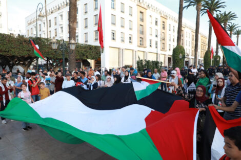 ناشطون يتظاهرون في الرباط تضامنا مع الفلسطينيين والمطالبة بقطع العلاقات مع إسرائيل