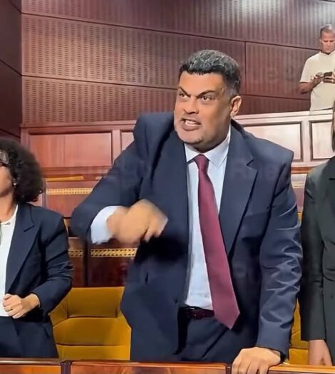 توتر تحت قبة البرلمان.. احتجاجات تحالف اليسار تتواصل بعد إعلان انتخاب أحمد التويزي وتنتهي بمغادرة نوابه